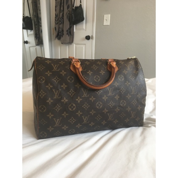 Louis Vuitton Handbags - Louis Vuitton Speedy 35